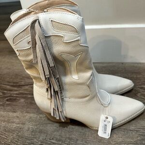 BRAND NEW White Fringe Western Boots